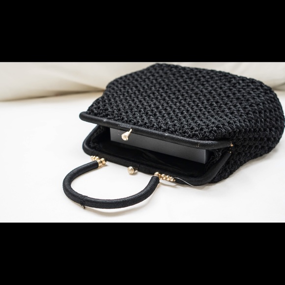 Woven Vintage Style Handbag - Picture 2 of 3